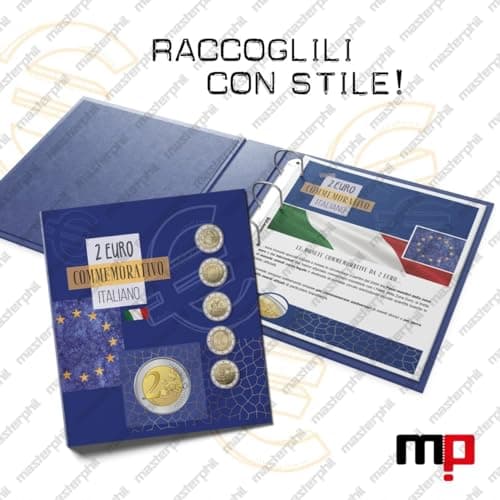 Álbum abierto sobre una mesa de trabajo