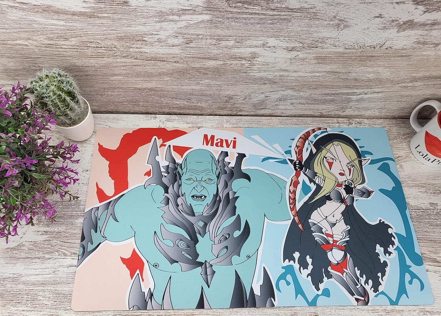 Detalle de la superficie y el borde de la alfombrilla gaming