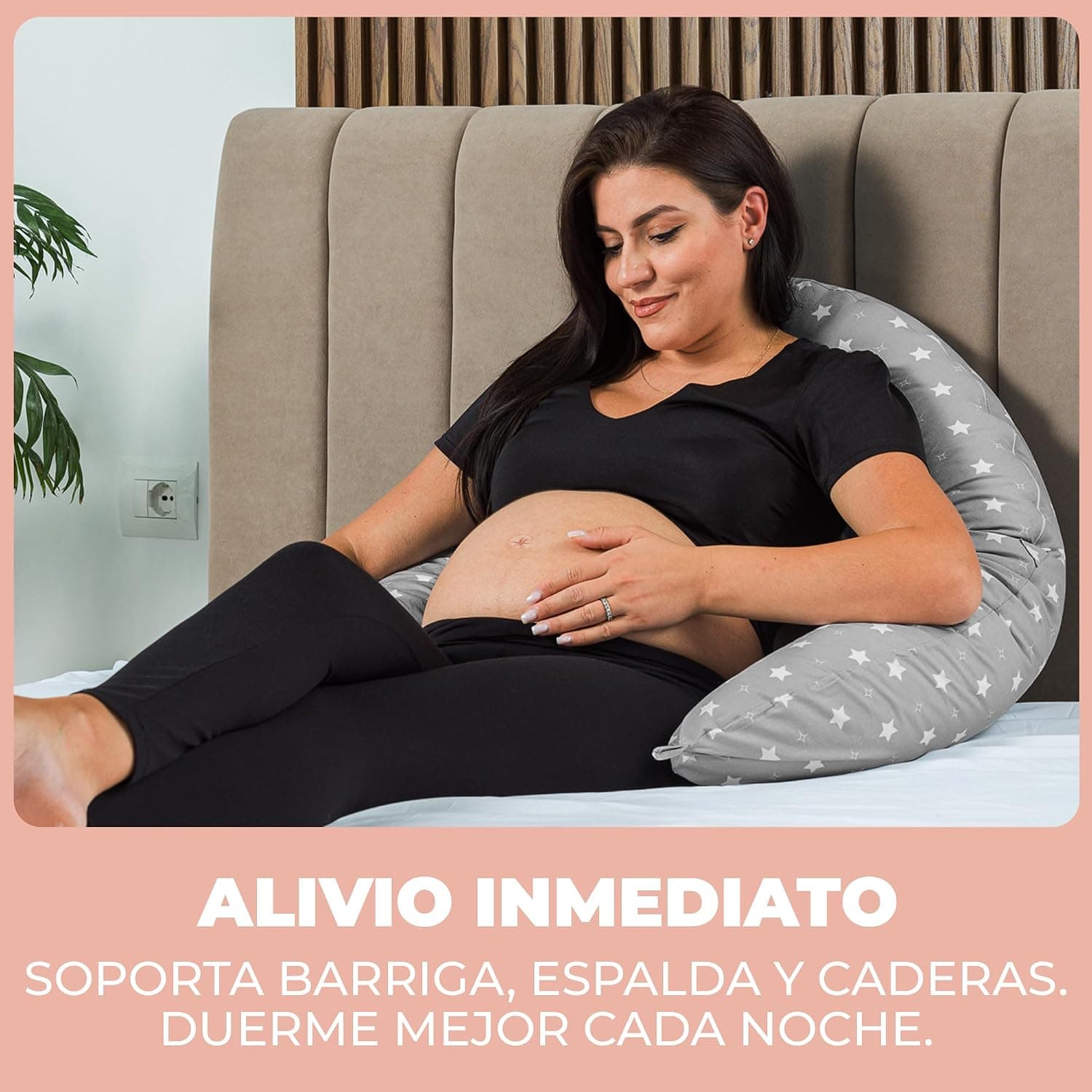 La misma almohada cerrada sobre sí misma como apoyo para la lactancia