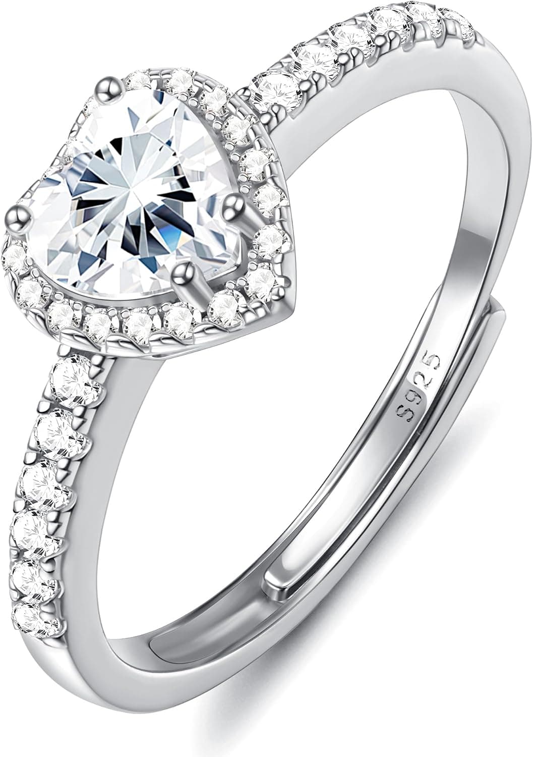 Anillo con piedra en forma de corazón rodeada de un halo sobre plata