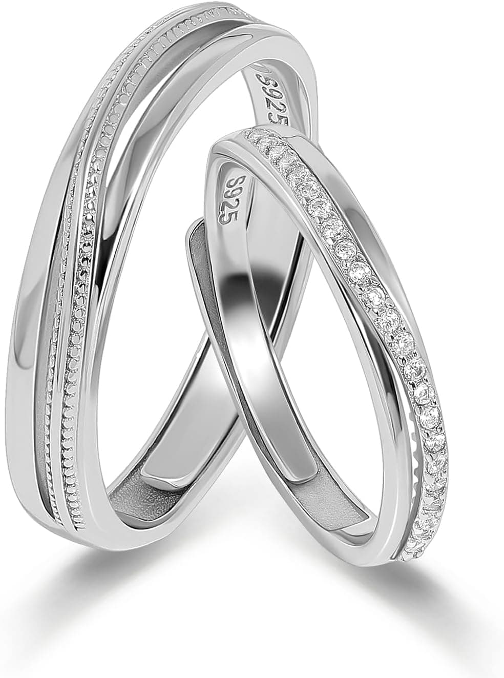 Dos anillos de plata con circonita, catalogados por el fabricante para hombre