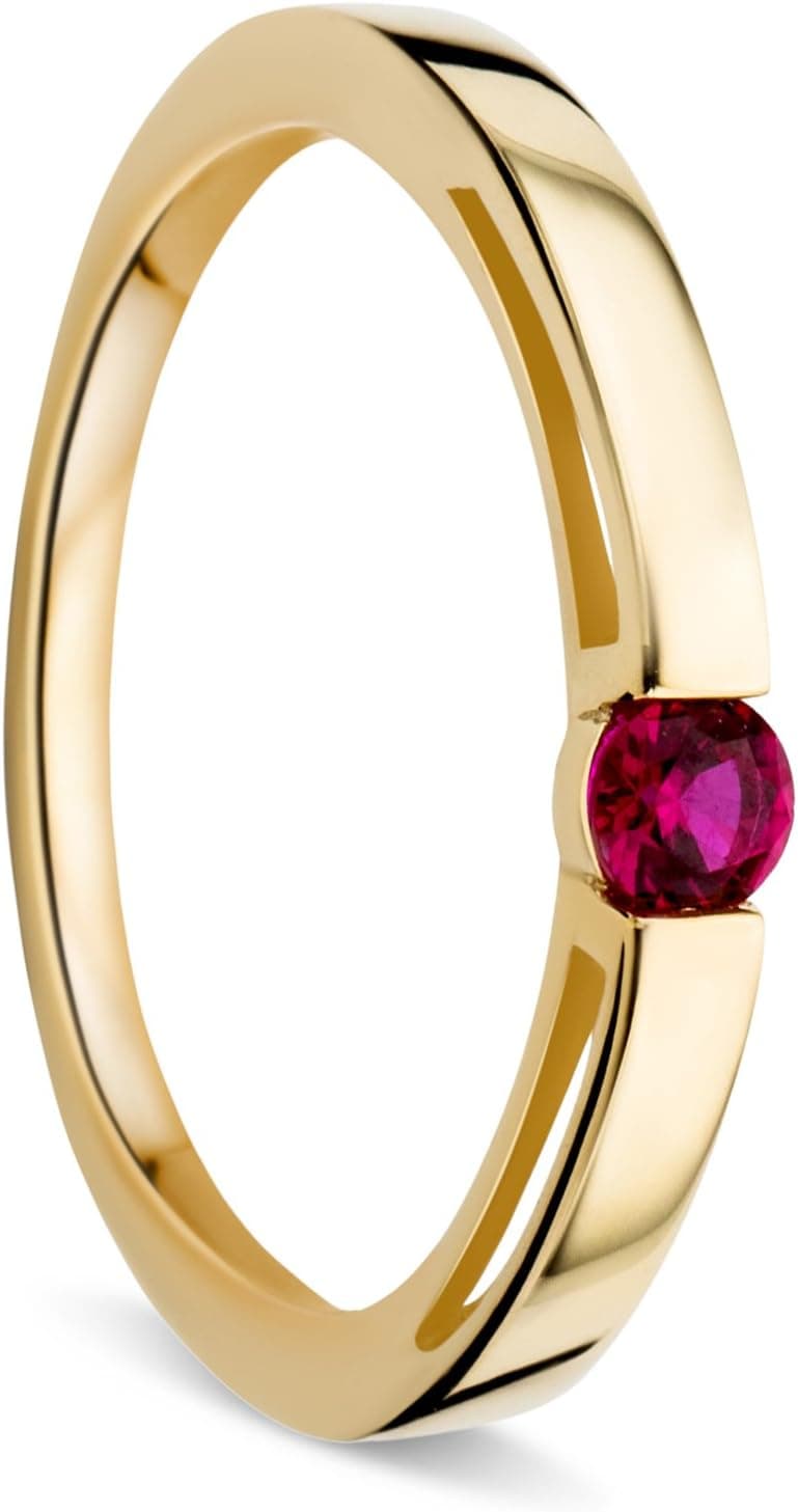 Anillo de compromiso solitario con rubí rojo redondo engastado en garra sobre banda de oro amarillo