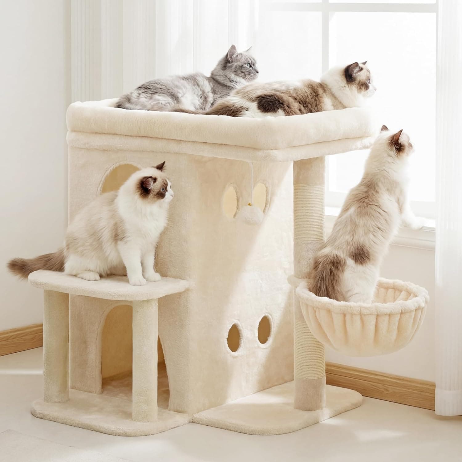 Torre para gatos beige de 65 cm con cesta de dos pisos