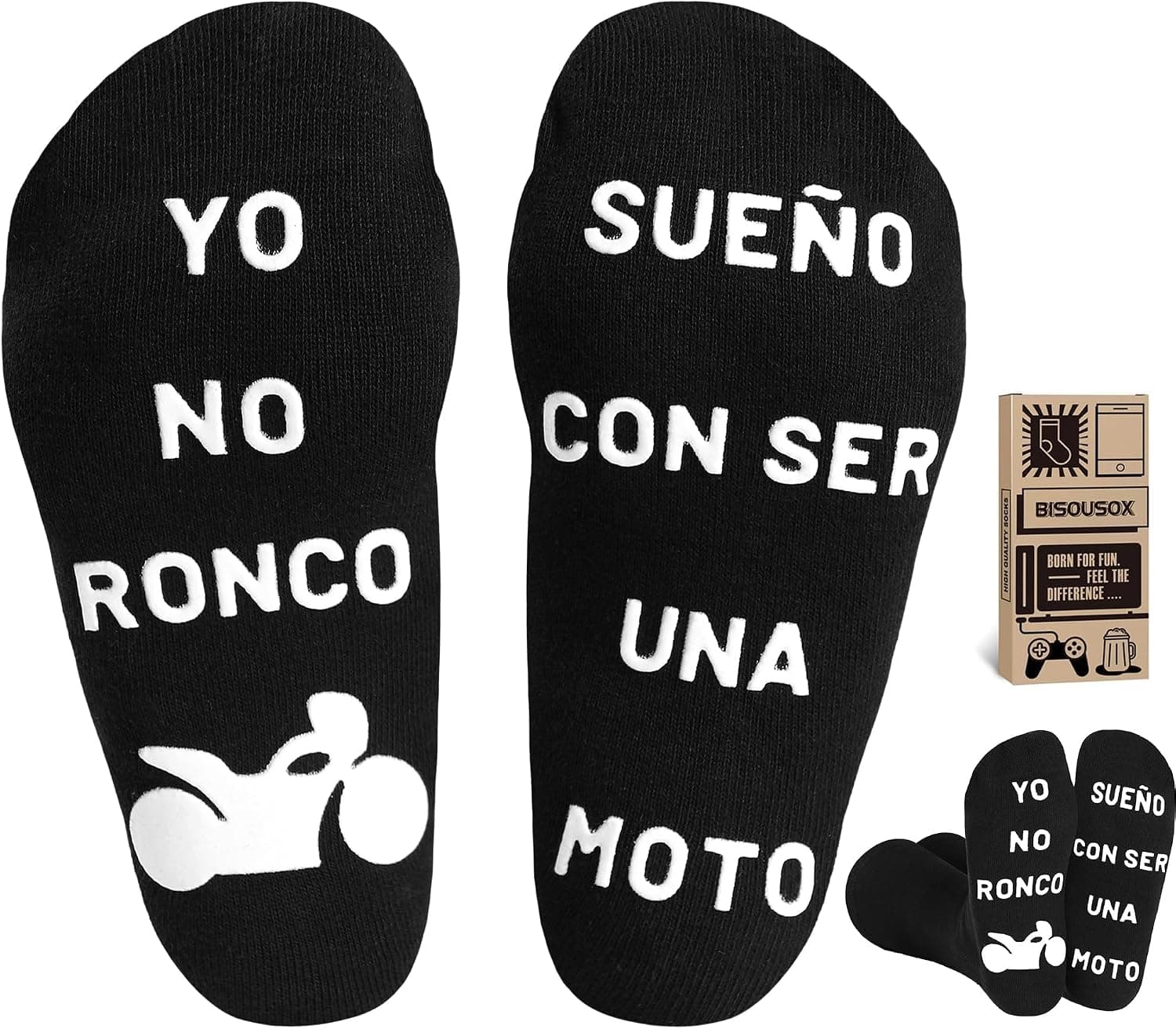 Calcetines negros con el mensaje "Yo no ronco, sueño con ser una moto" escrito en la planta