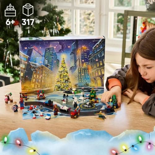 Minimodelos de vehículos y escenas Marvel del calendario LEGO