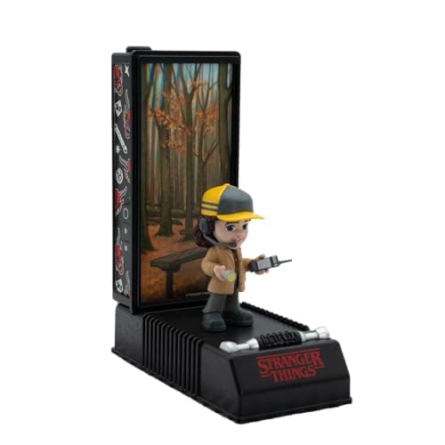 Detalle de una minifigura Stranger Things con walkie-talkie