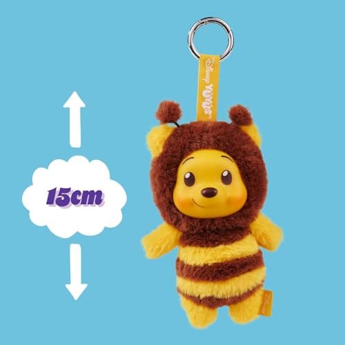 Detalle del colgante charm de Winnie the Pooh