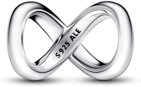 Charm de plata de ley con forma de infinito y las palabras Family y Forever and Always grabadas