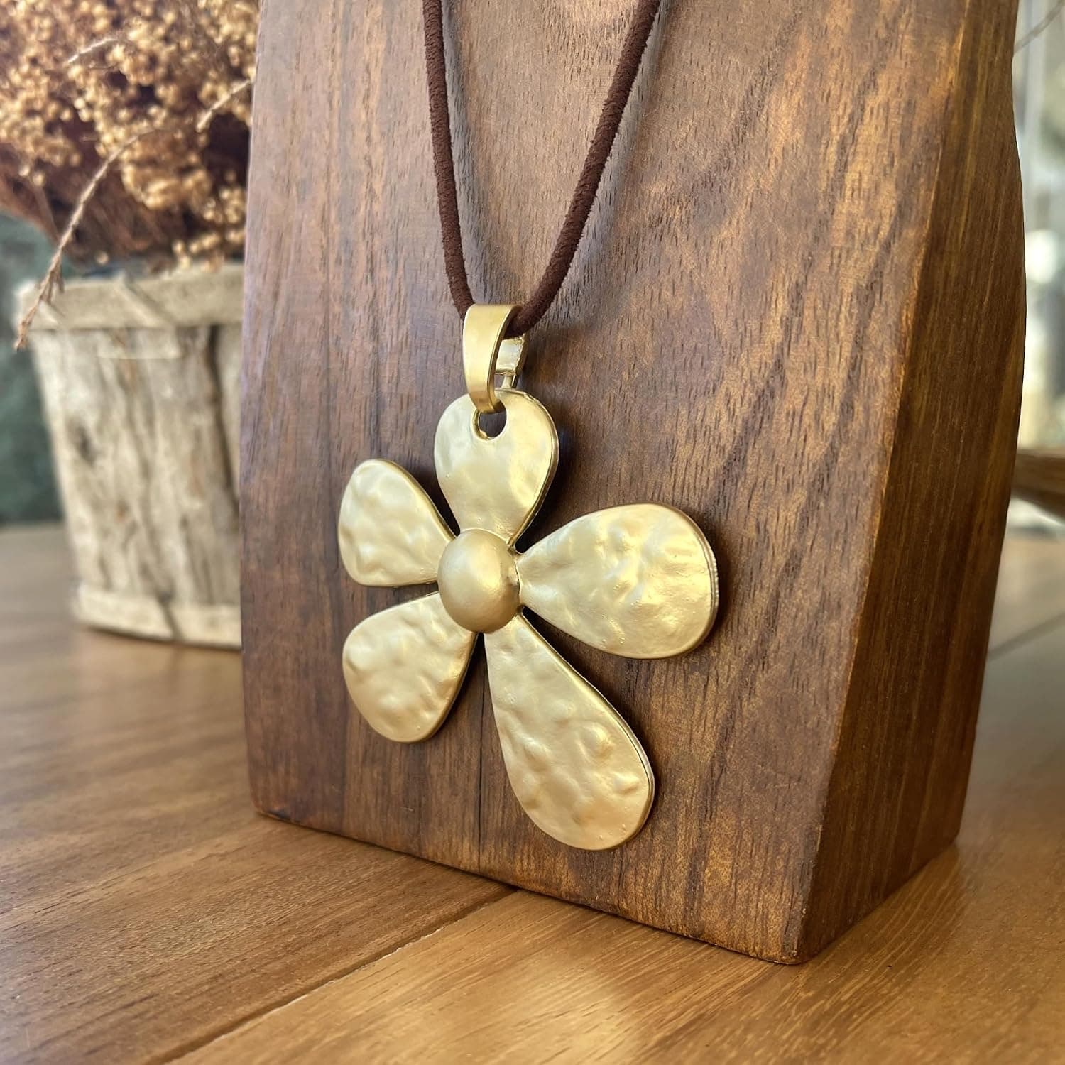 Colgante de flor con cordón de ante, foto 3