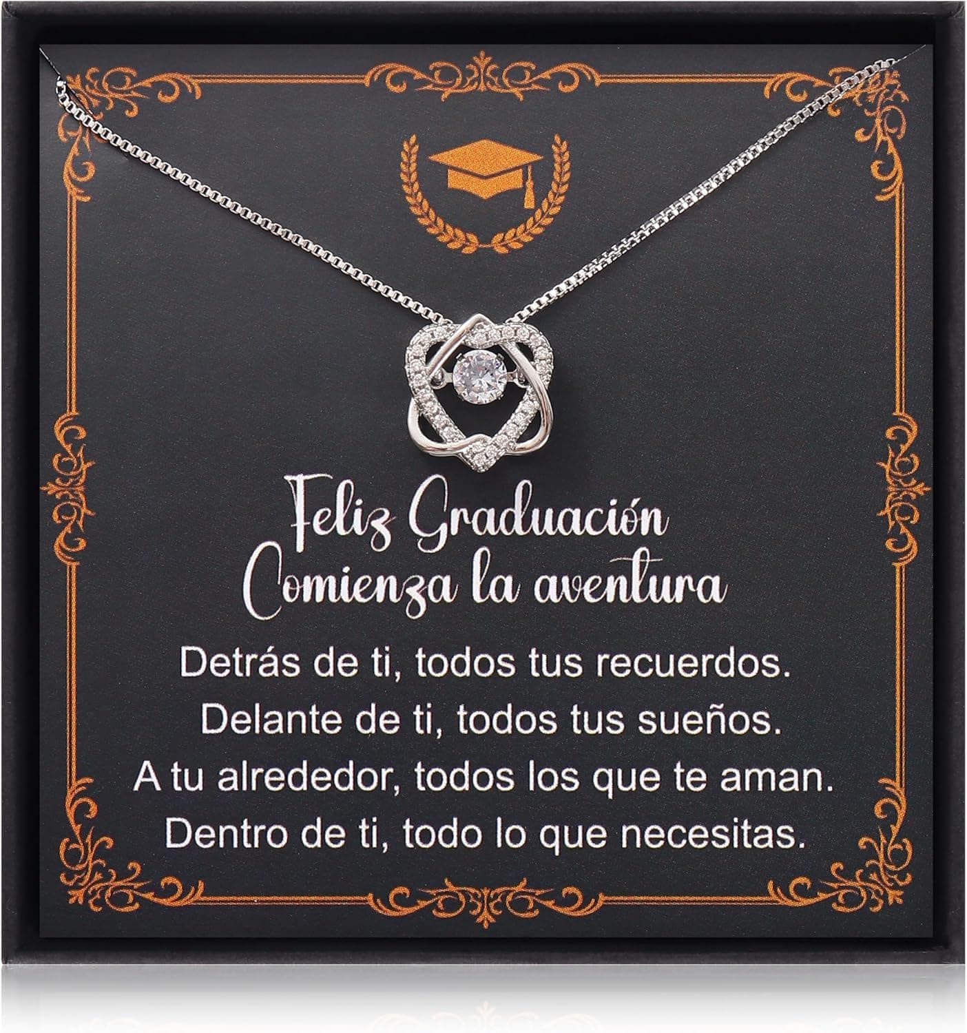 Collar con dije de corazón infinito en su caja de regalo negra, junto a la tarjeta de felicitación