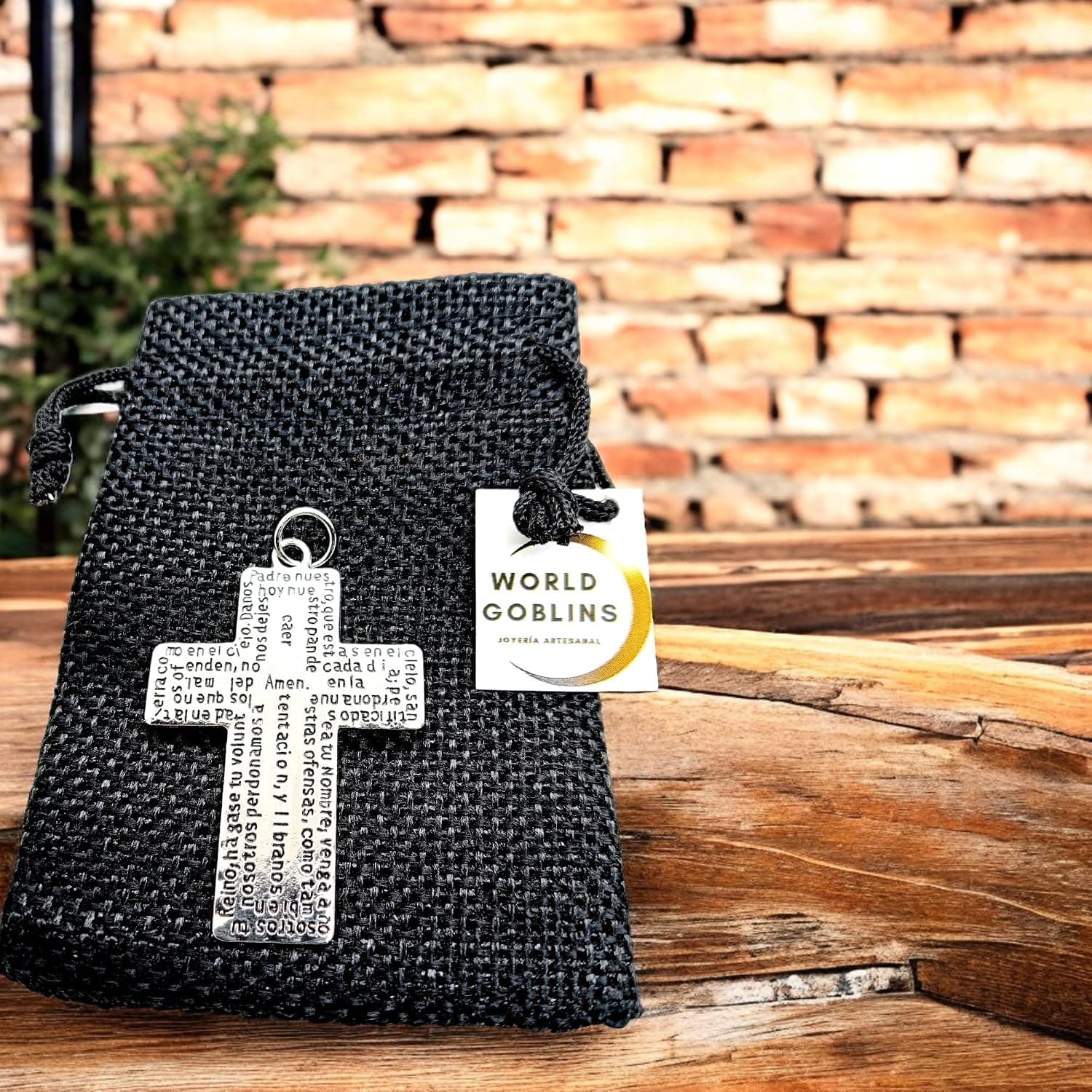 Cruz de San Benito en Plata con Bolsa de Yute, foto 3
