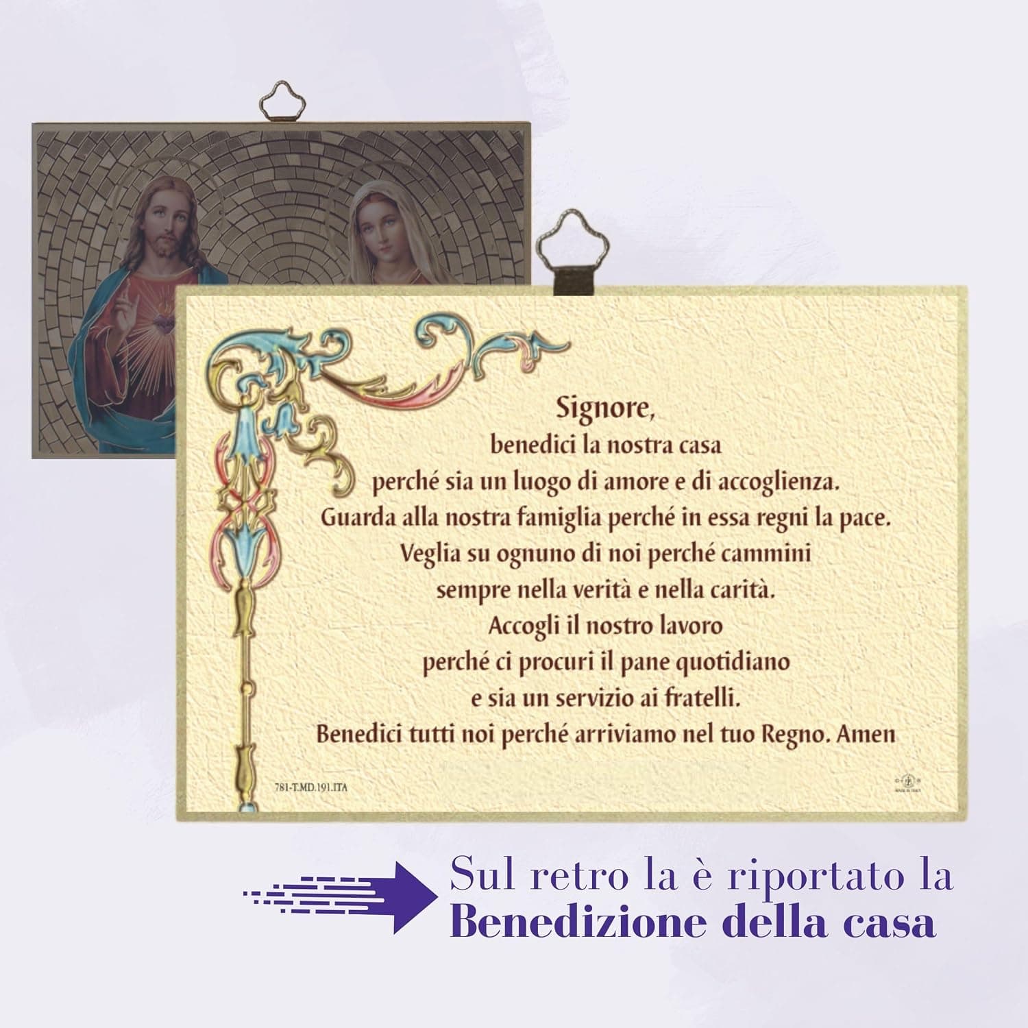 El reverso del cuadro, con la oración de bendición de la casa impresa en italiano sobre fondo crema y una cenefa de colores
