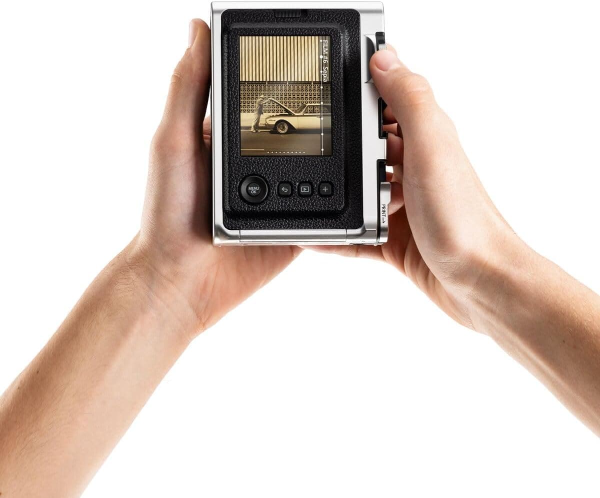 Pantalla LCD trasera de la Instax Mini EVO mostrando una foto antes de imprimir