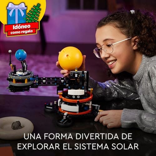 LEGO Technic Planeta Tierra y Luna en Órbita (42179), foto 3