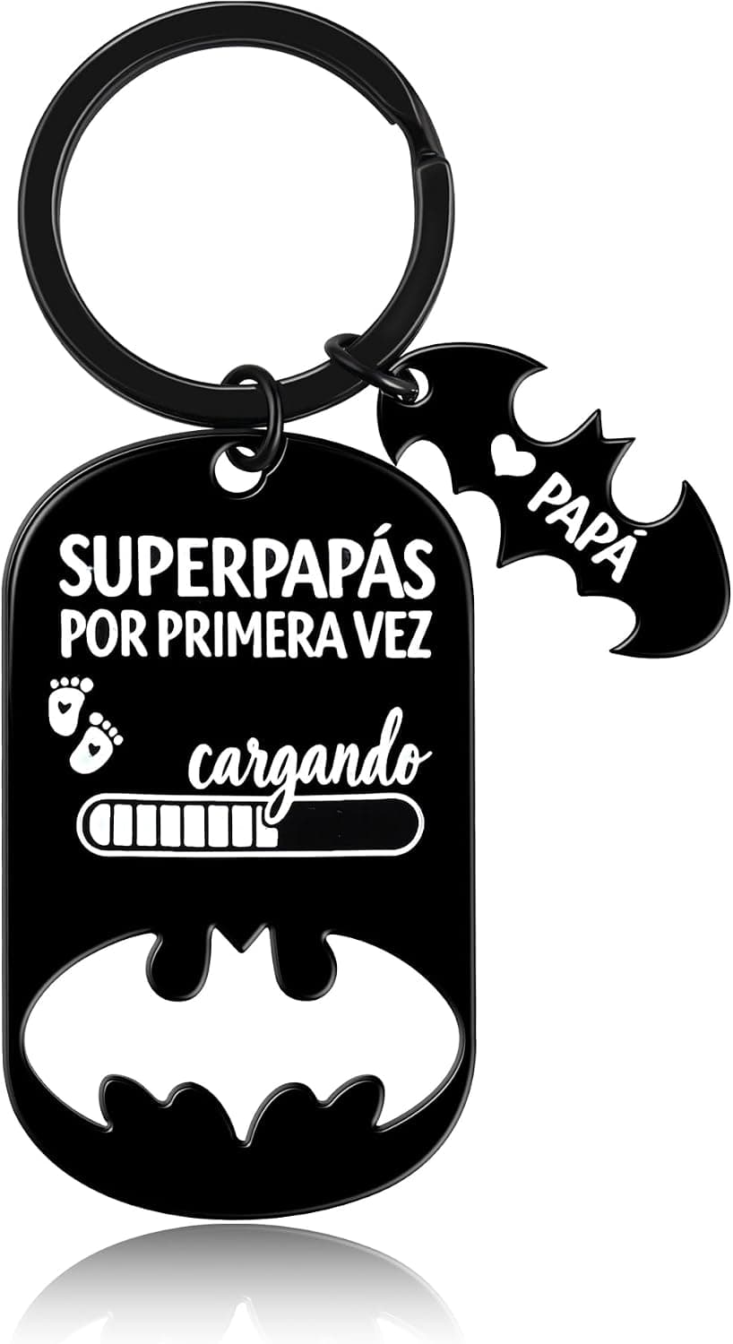 Llavero metálico con mensaje futuro papá, colgado y listo para usar a diario