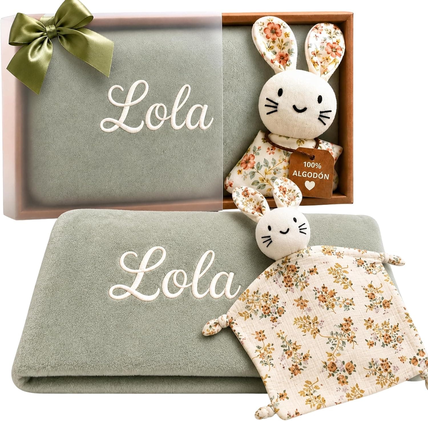 Manta de bebé bordada junto a un doudou a juego