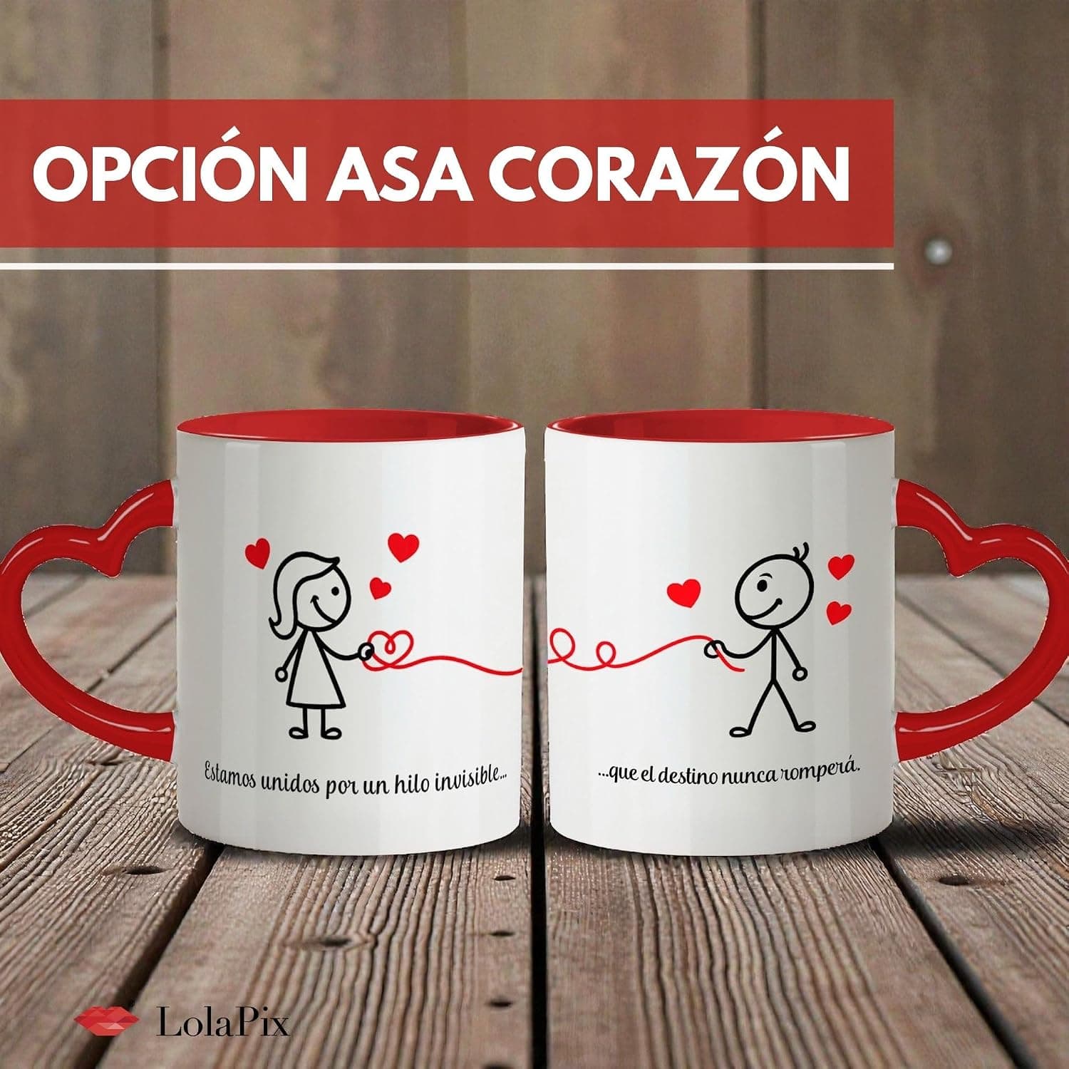 Detalle del hilo rojo que conecta ambas tazas