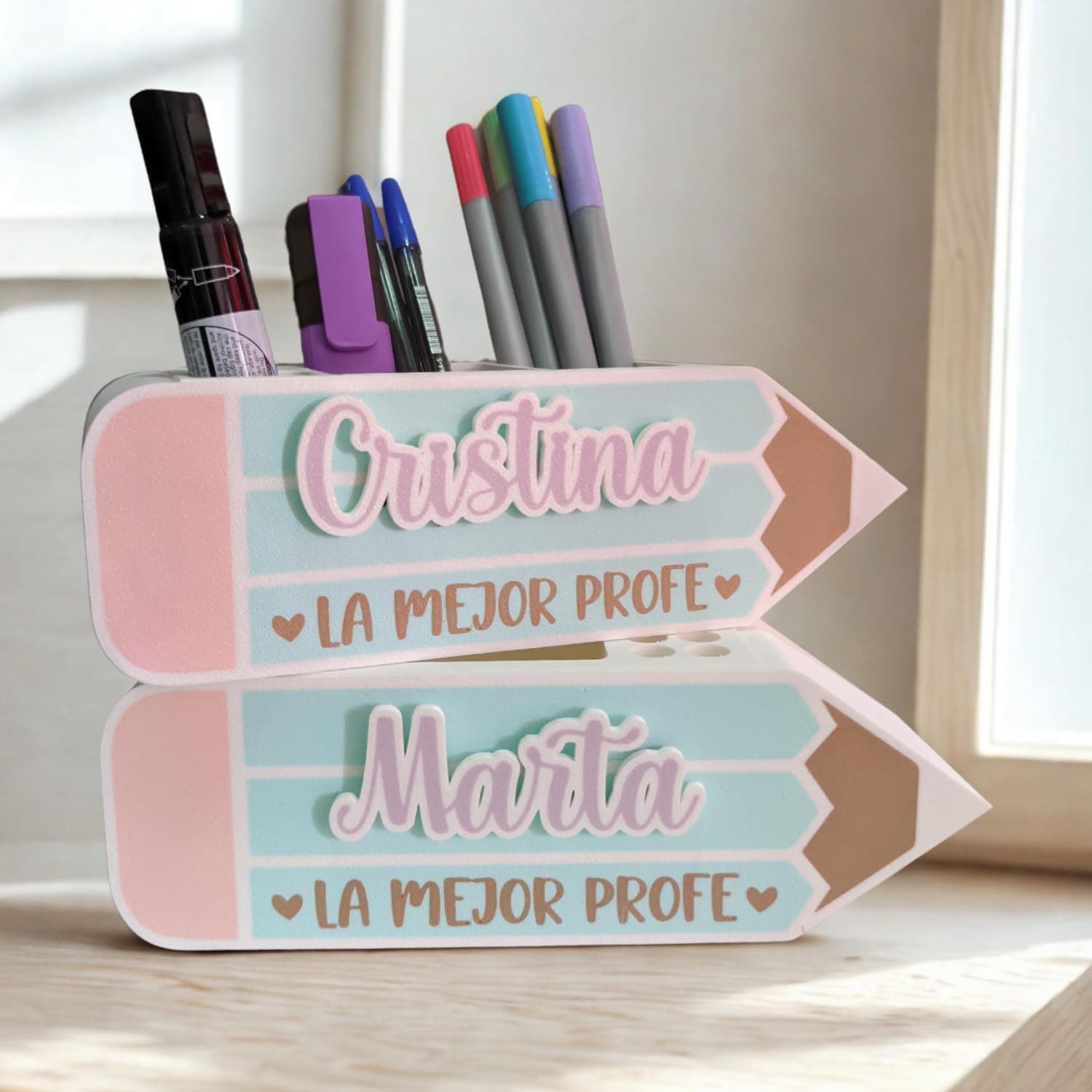 Portalápices personalizado con nombre para escritorio
