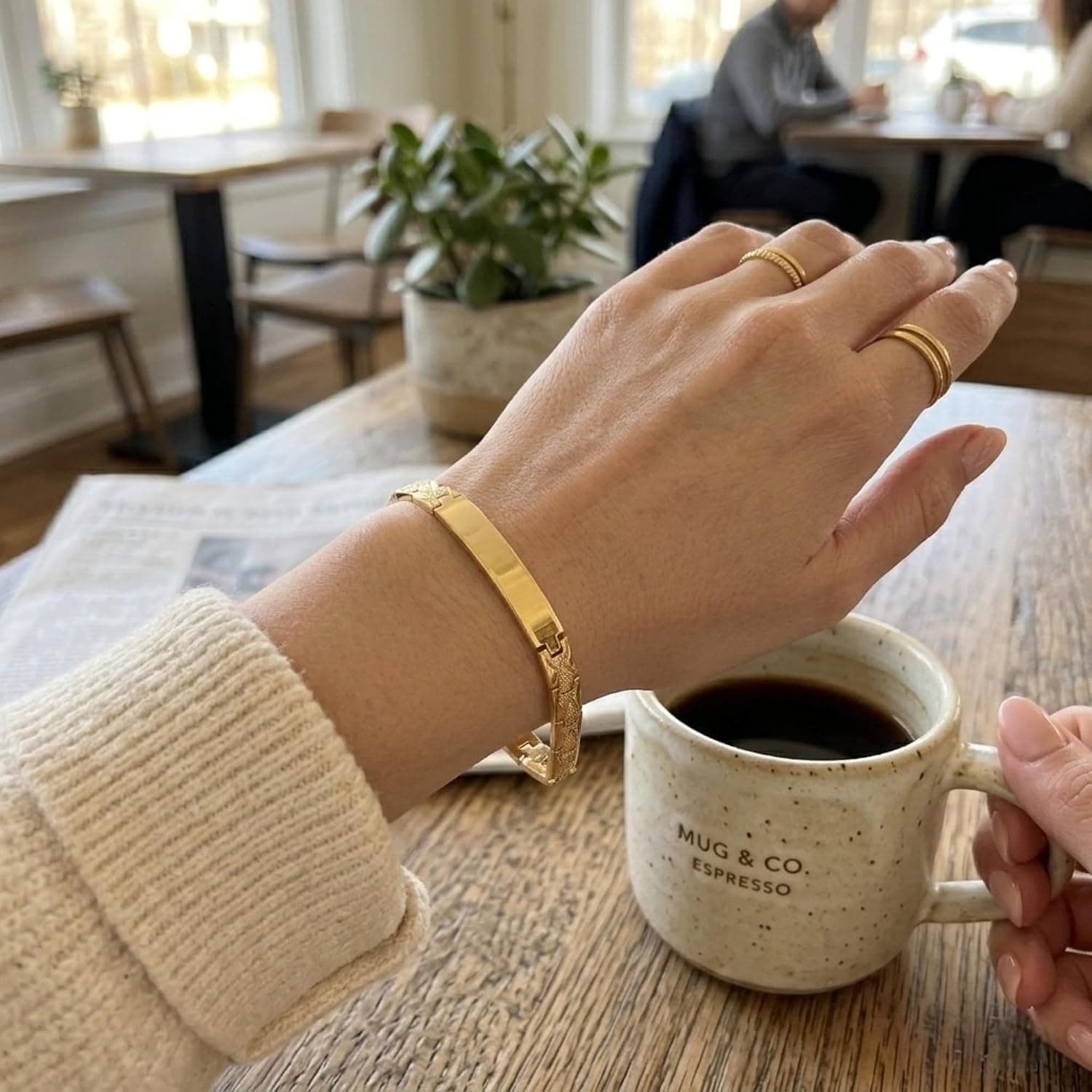 Detalle del cierre ajustable de la pulsera