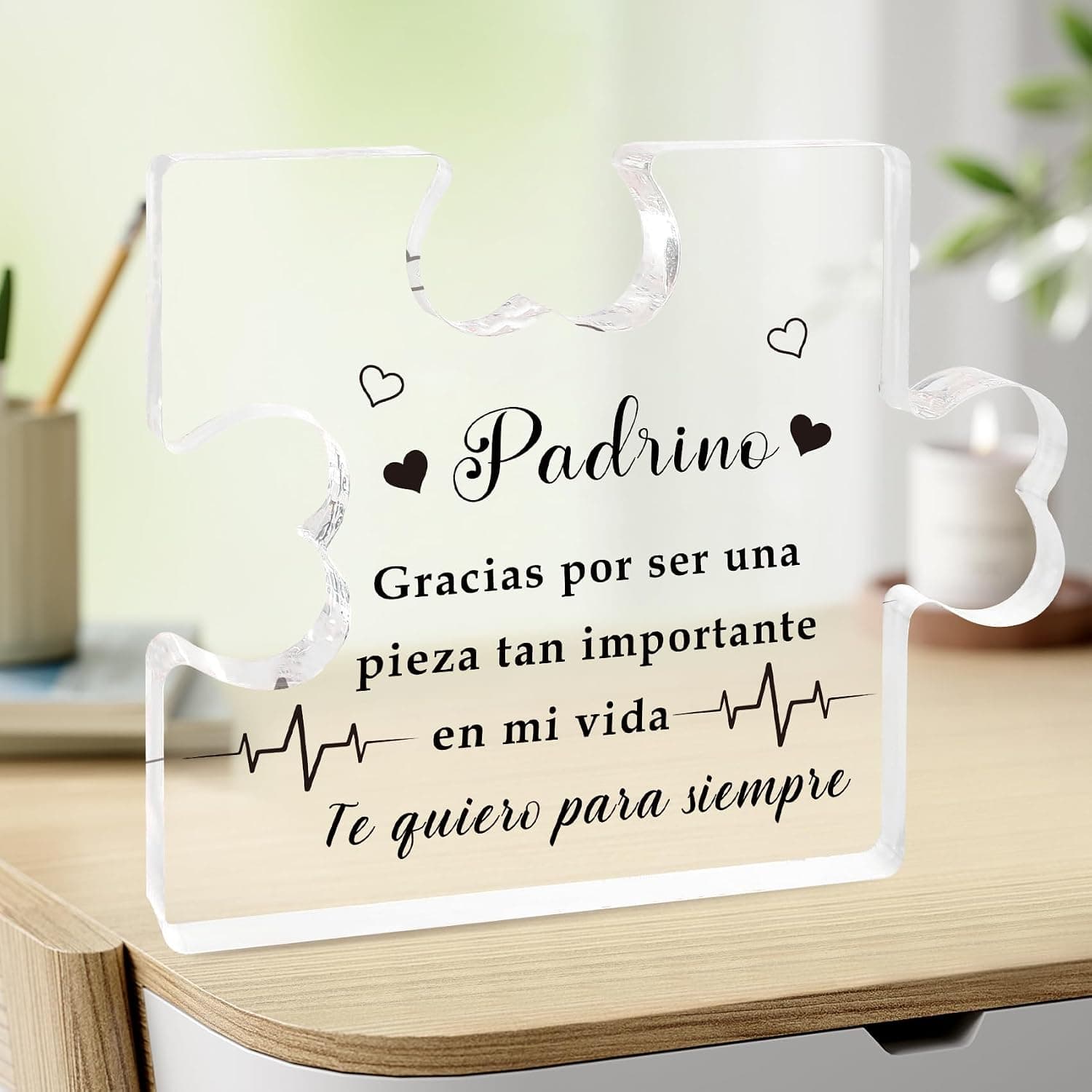 Placa decorativa en forma de corazón compuesta por piezas de puzzle acrílico, pensada como regalo para pedir padrinos