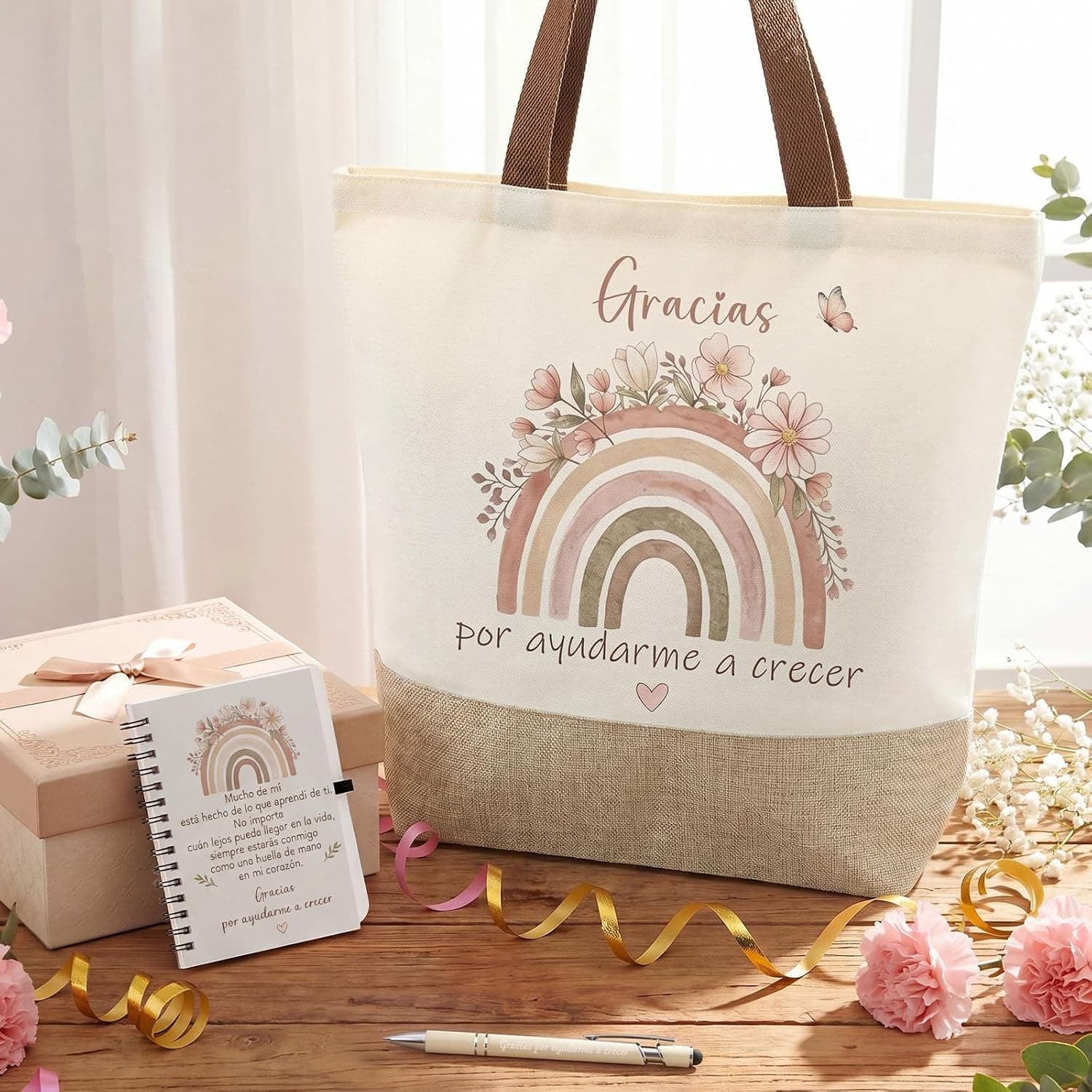 Bolso de tela, cuaderno y bolígrafo del set para profesora