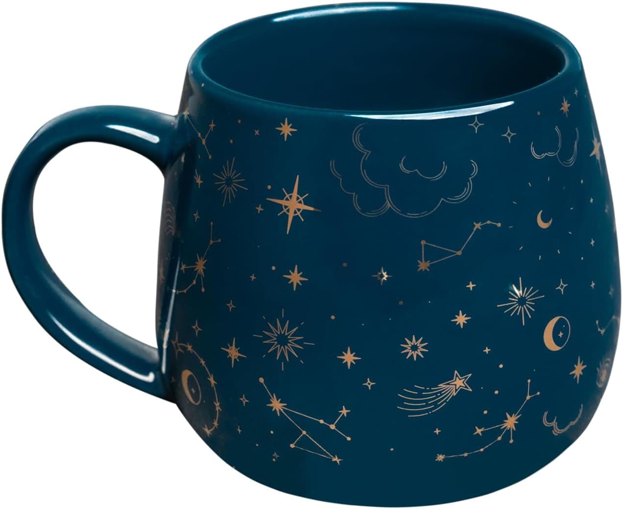La taza azul turquesa con estrellas, lunas, nubes y constelaciones doradas repartidas por todo el cuerpo