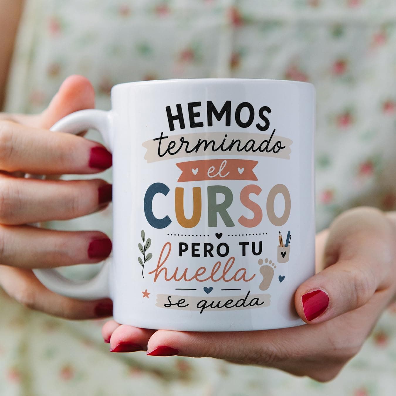 Taza «hemos terminado el curso pero tu huella se queda», foto 2