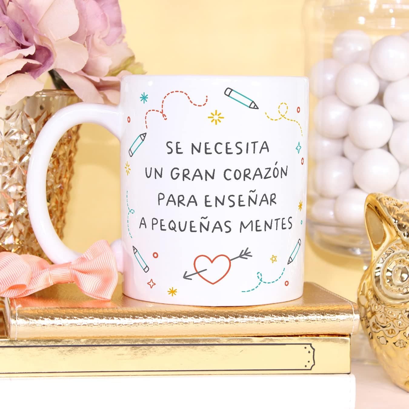 Taza para profesor «pequeñas mentes», foto 2
