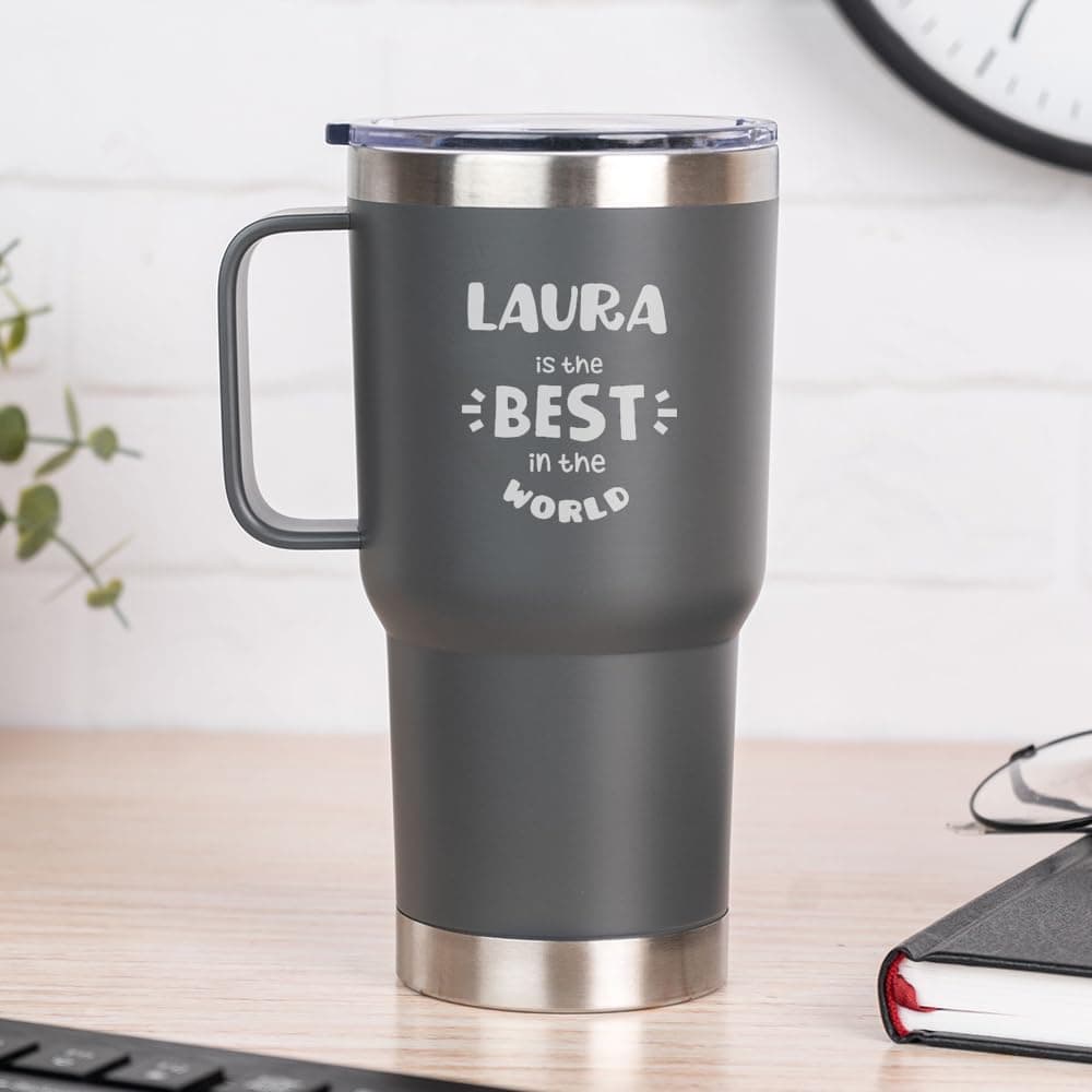Termo de acero gris mate de 600 ml con el nombre personalizado grabado en el cuerpo