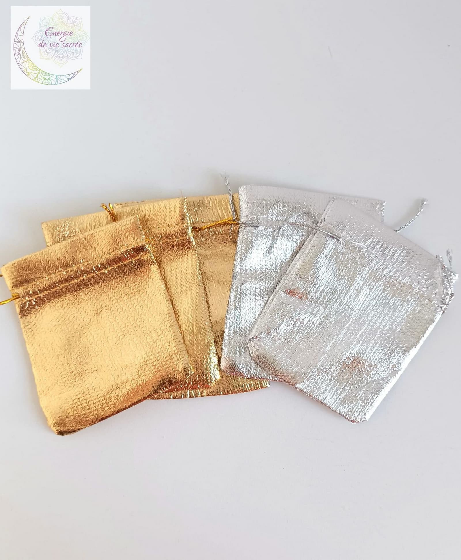 pochette en tissu prête à offrir