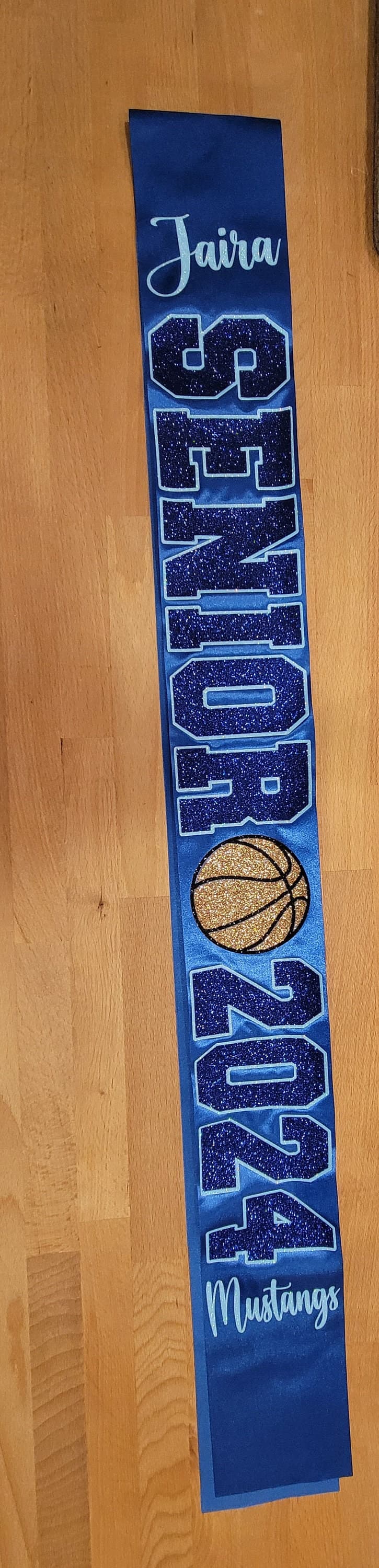 Banda personalizada para graduación Senior 2025, foto 8
