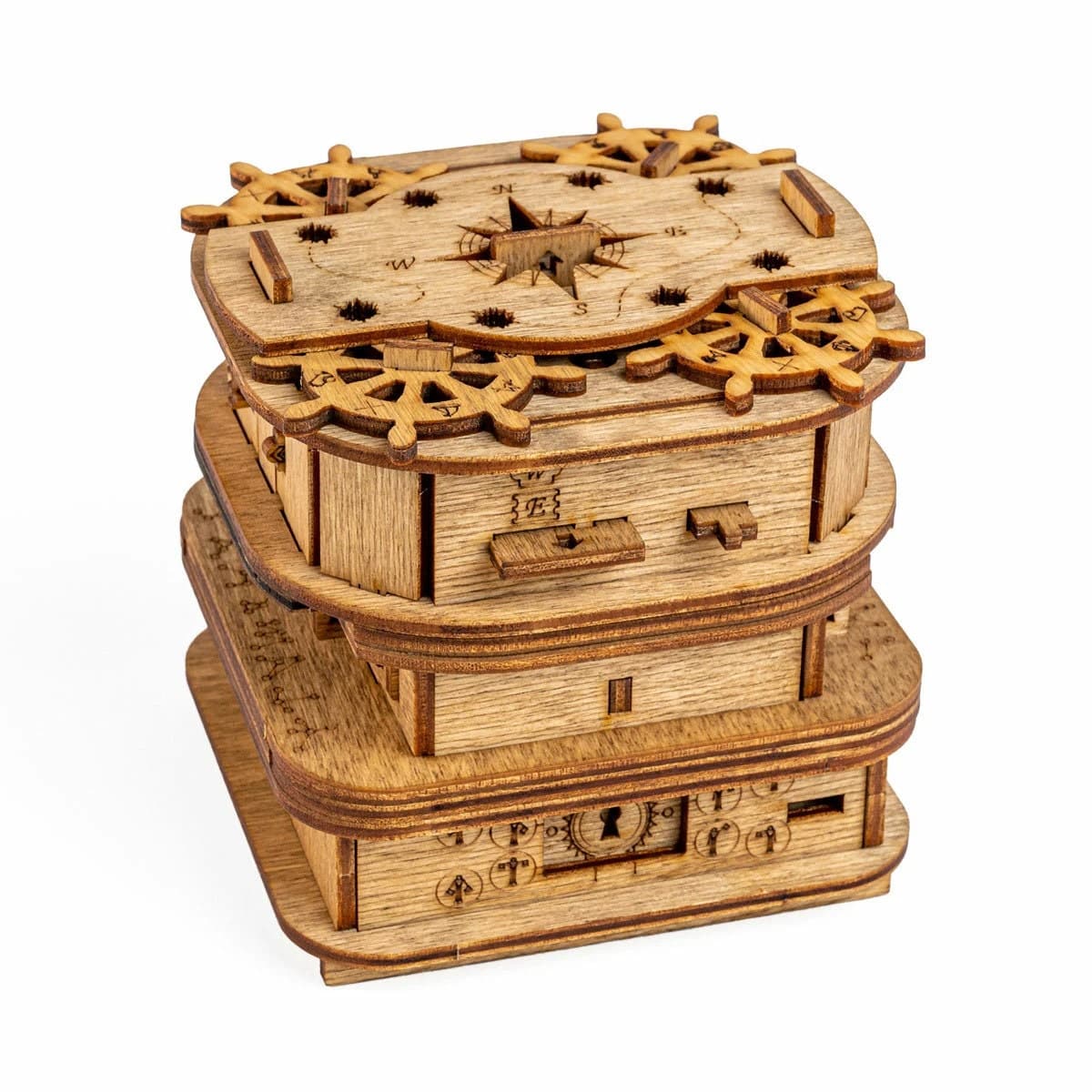 Cluebox Davy Jones Locker de iDventure, caja de madera cerrada con temática pirata