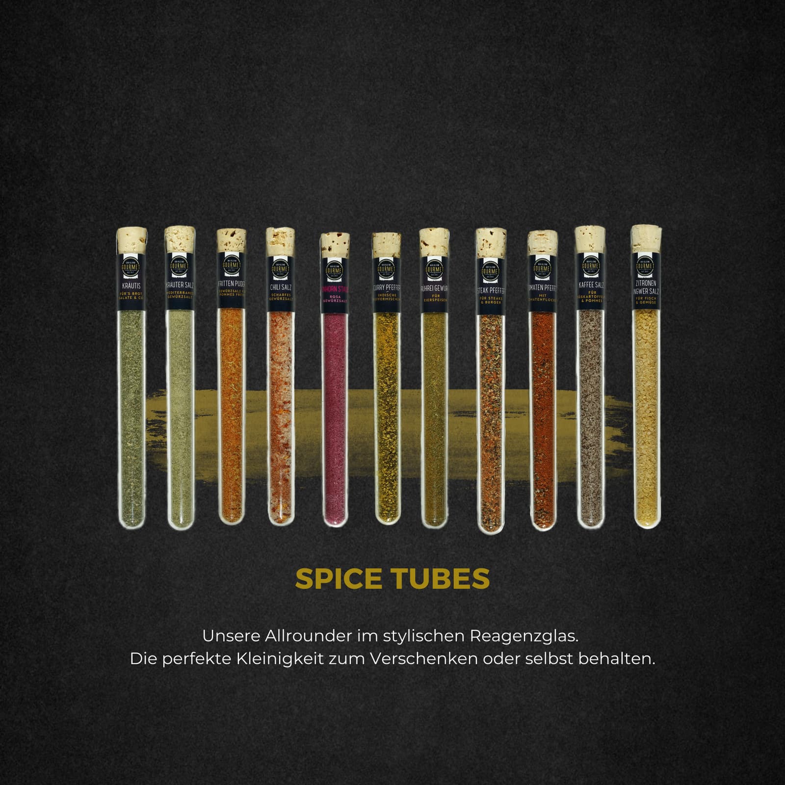 Fila de tubos de cristal con tapón de corcho, cada uno relleno de una especia distinta, con etiqueta «Spice Tubes»