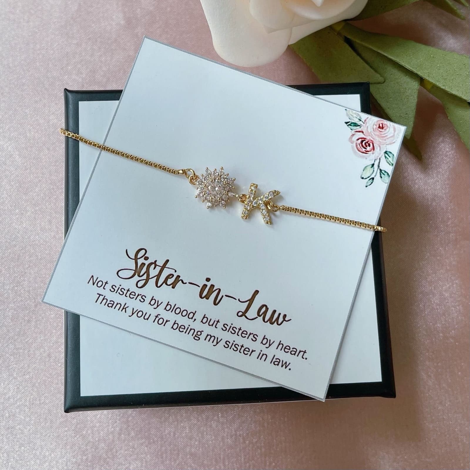 Pulsera de flores ajustable para regalar a tu cuñada