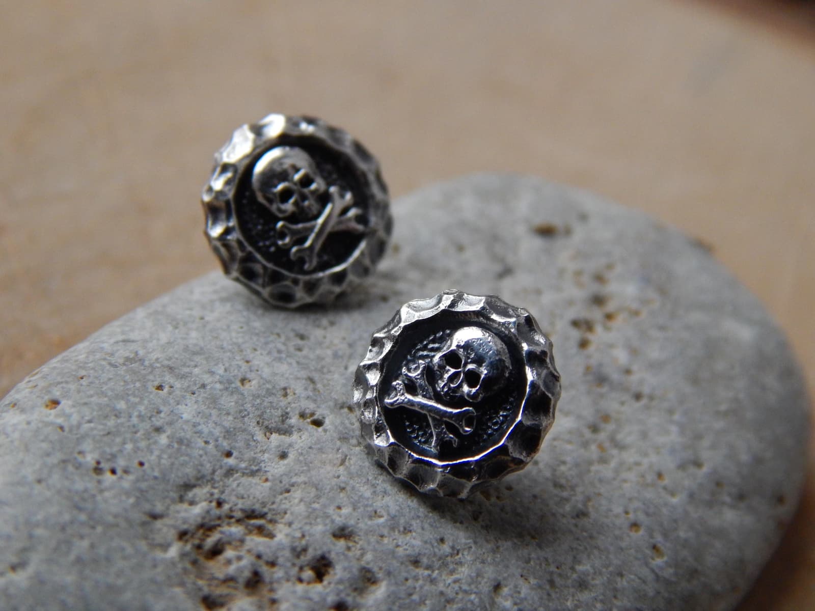 Pendientes de calavera y llaves para motero, foto 6