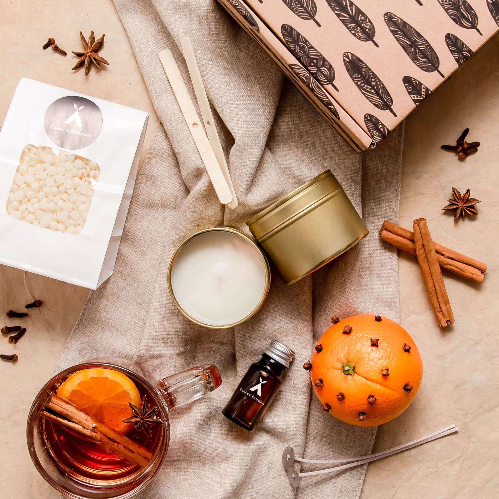Kit para hacer velas de soja navideñas