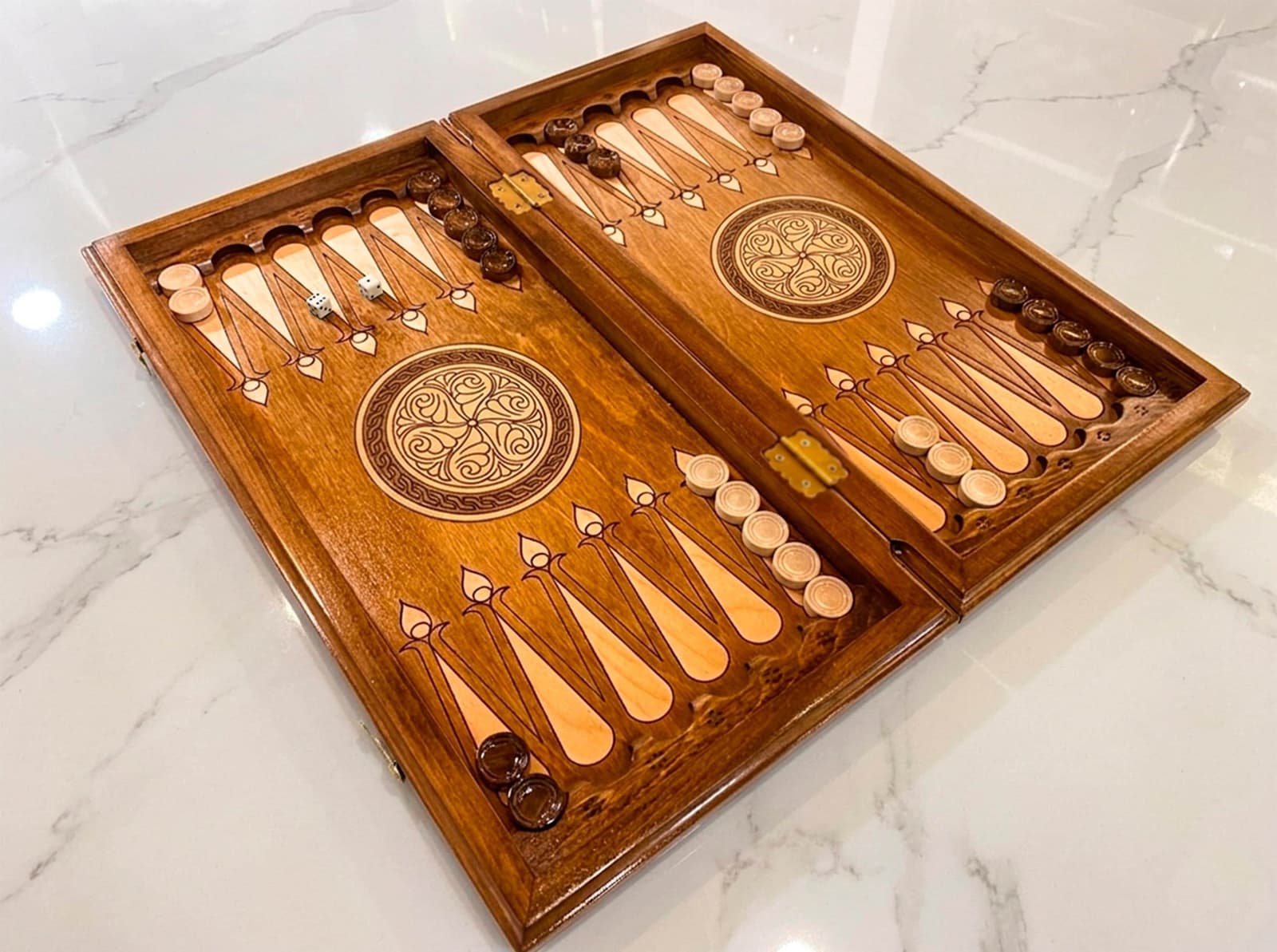 Tablero de Backgammon de Madera Personalizado, foto 3