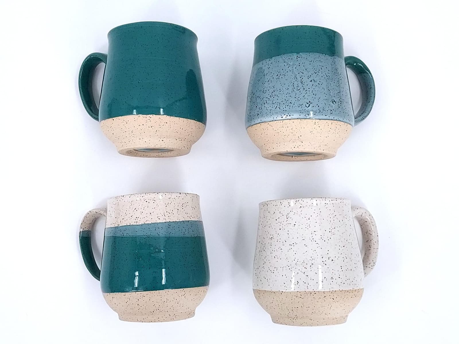Set de 4 tazas de cerámica artesanal para la cocina