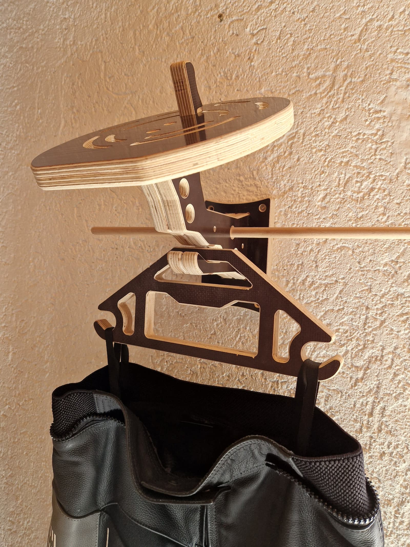 Organizador de pared para equipamiento de moto, foto 7