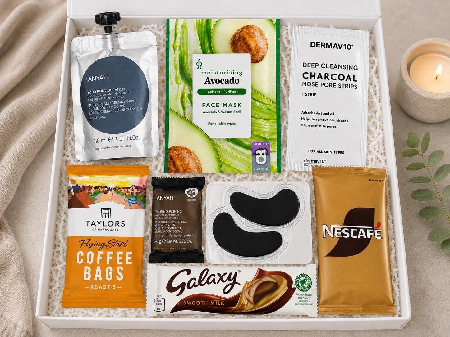 Caja de mimos para hombre de UnwindingTreats con mascarilla de aguacate