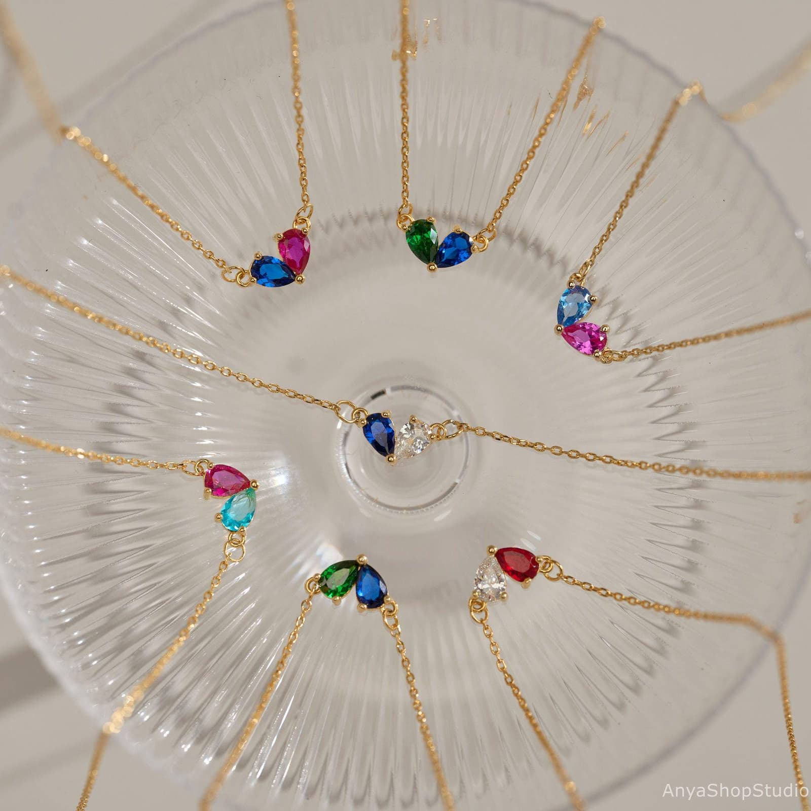 collar de joyeria con dos piedras natales en forma de corazon, foto 5