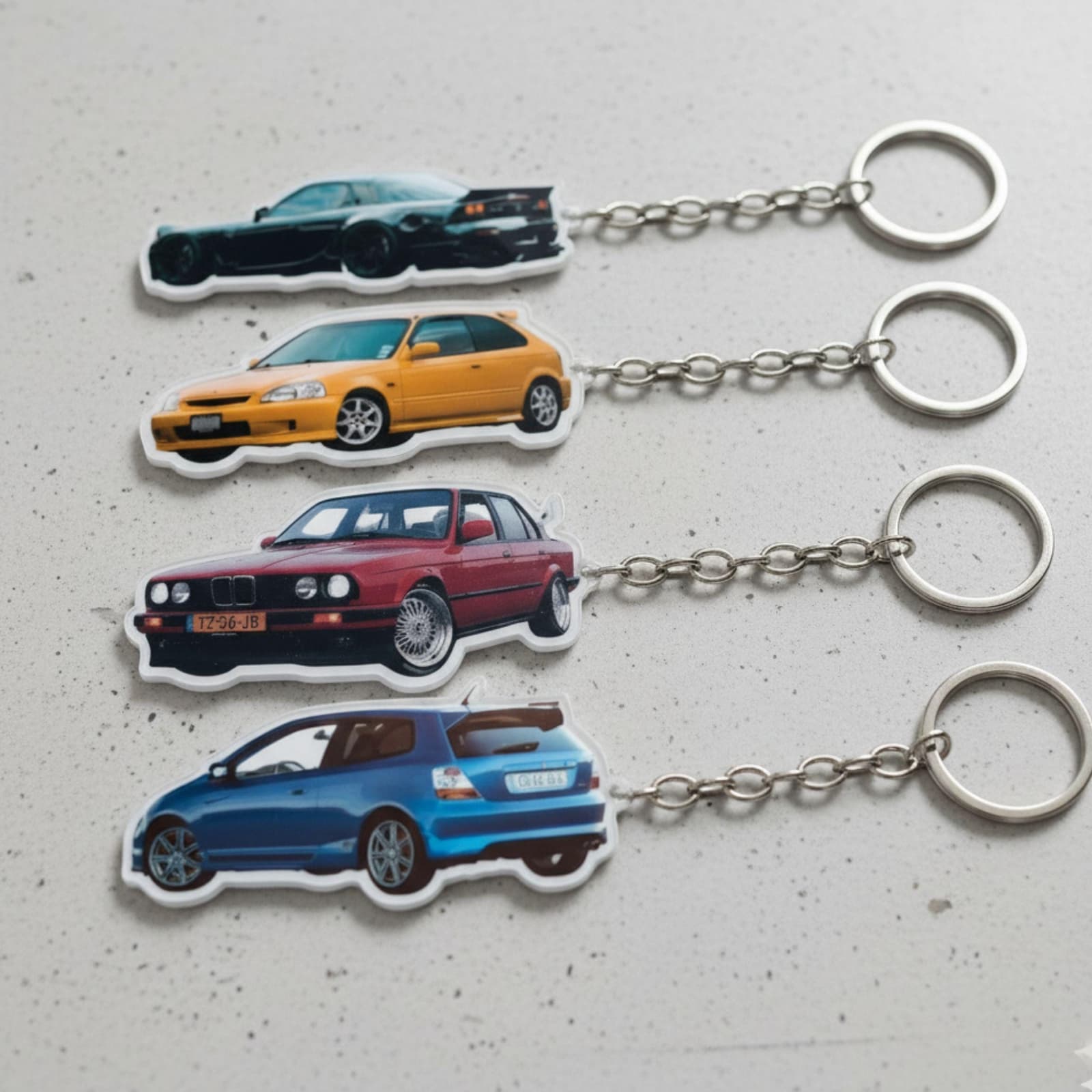 Llavero acrílico personalizado con la foto de tu coche o moto, foto 2