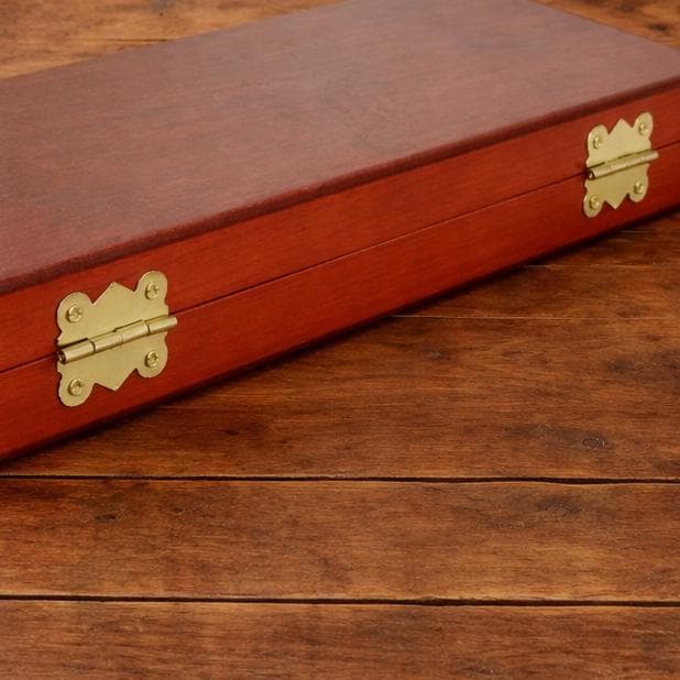 Juego de backgammon de madera personalizado con iniciales, foto 4