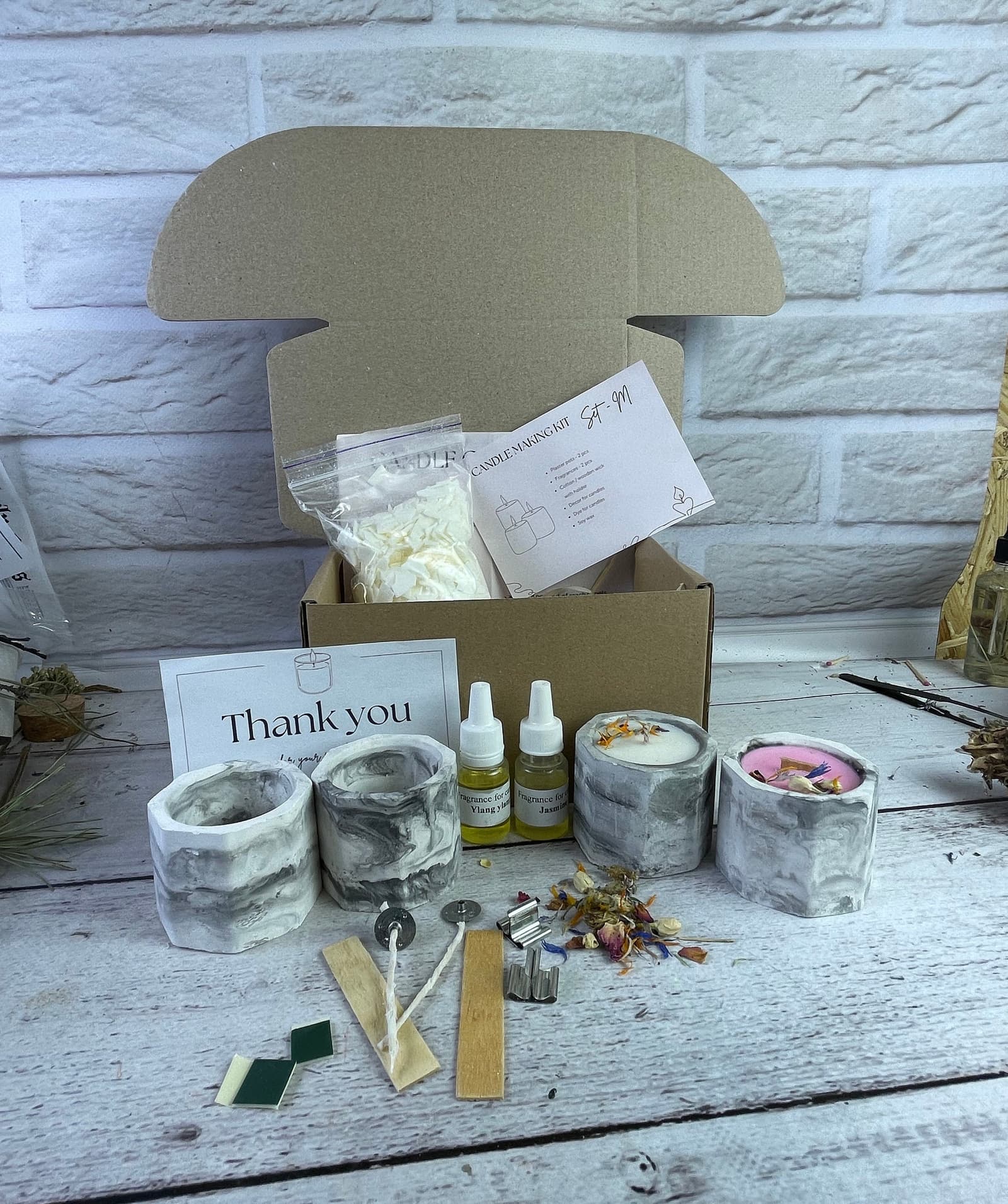 Experience Candle Making with our Complete Candle Making Kit - Size M