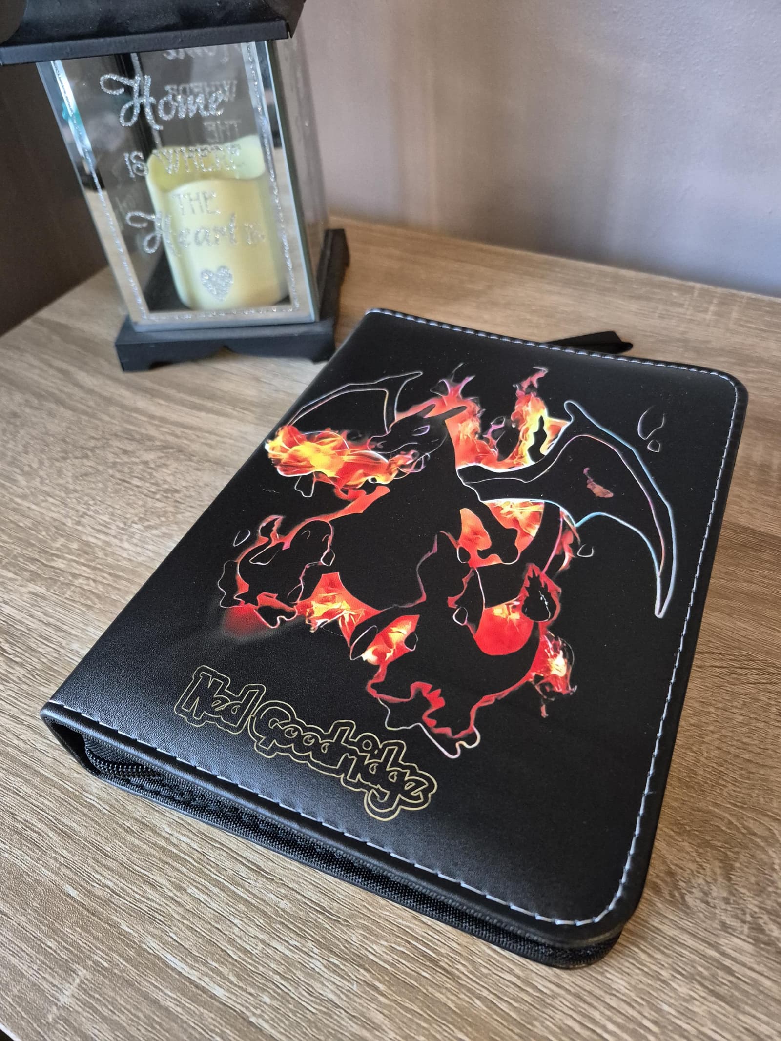 Álbum archivador personalizado de Charizard para cartas Pokémon, foto 9