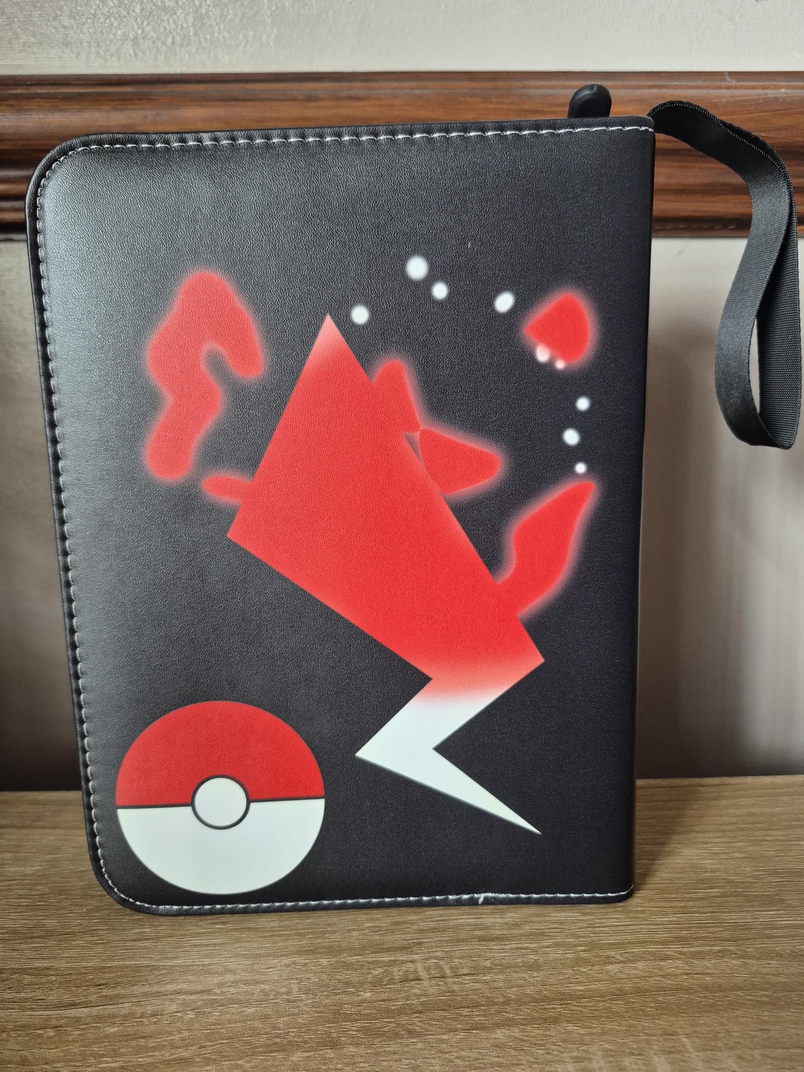 Álbum archivador personalizado de Charizard para cartas Pokémon, foto 2