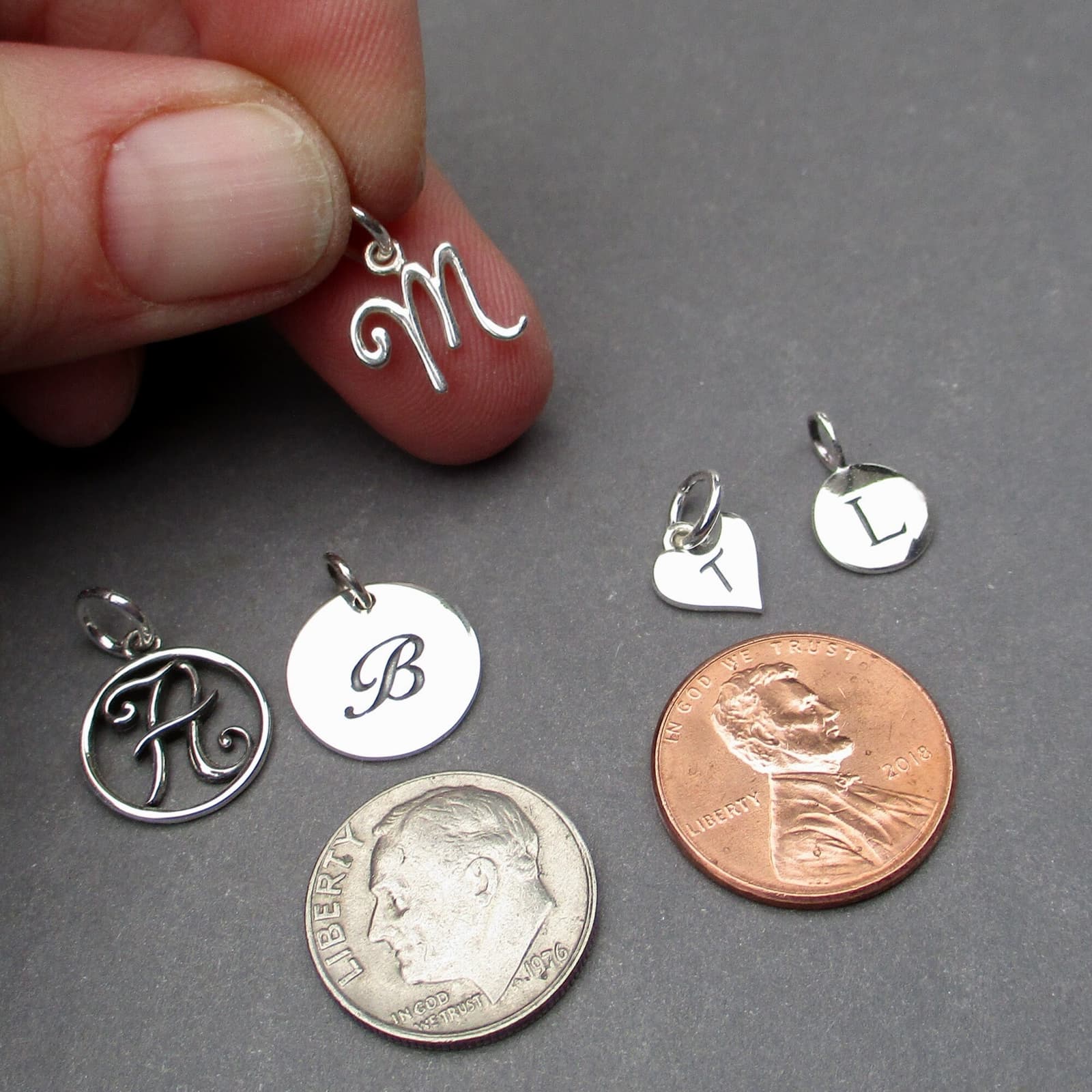 Charm de letra inicial en plata para joyería, foto 5
