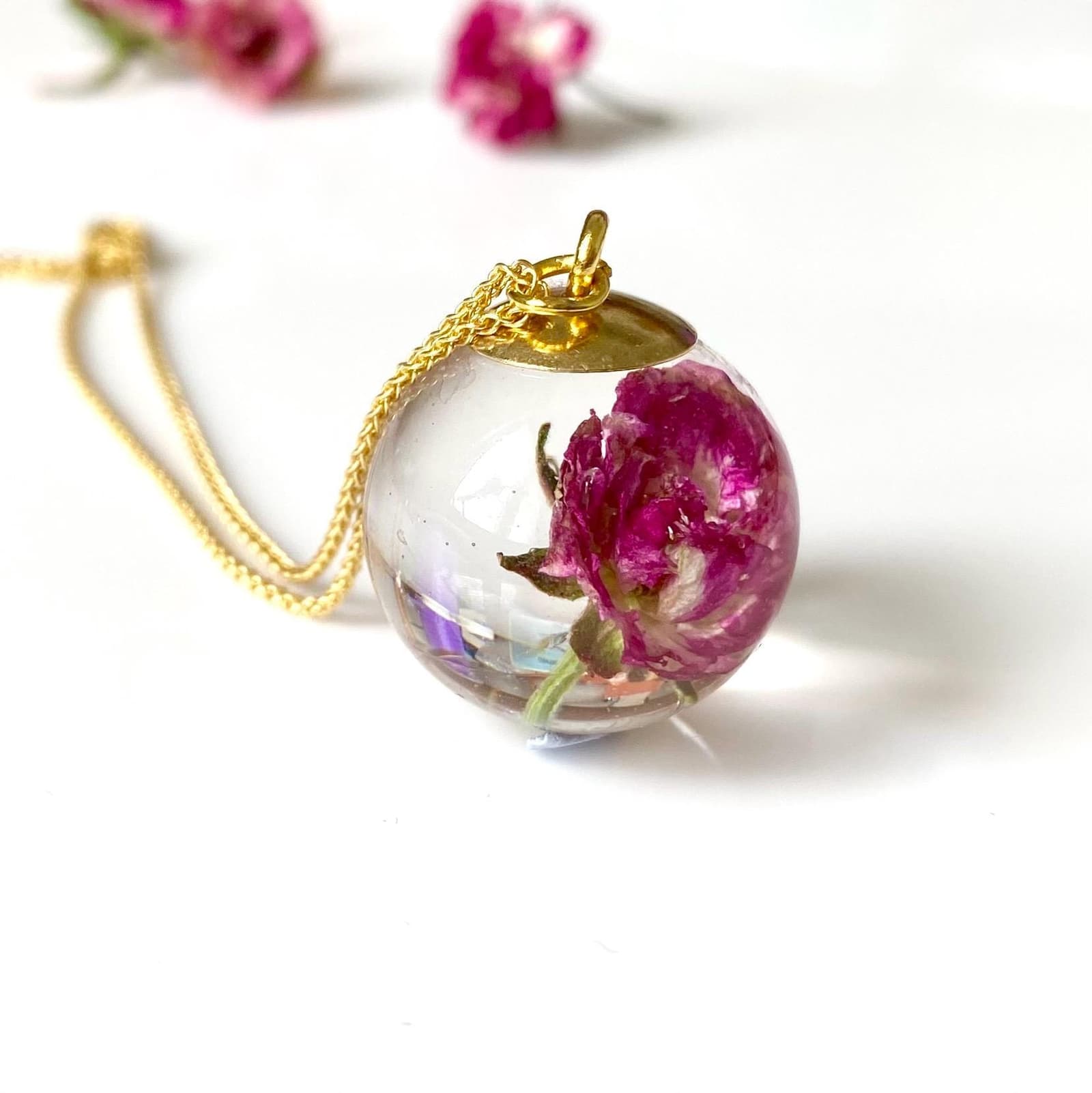 Colgante con rosa preservada en oro vermeil, foto 3