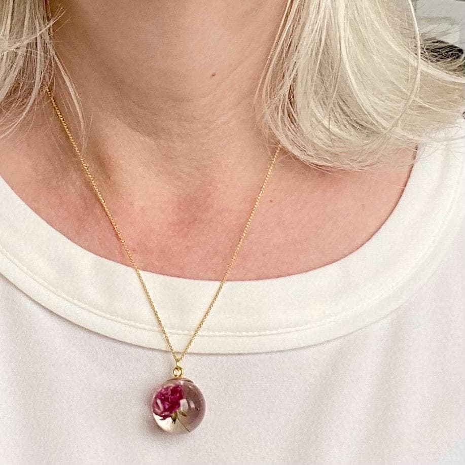Colgante con rosa preservada en oro vermeil, foto 8