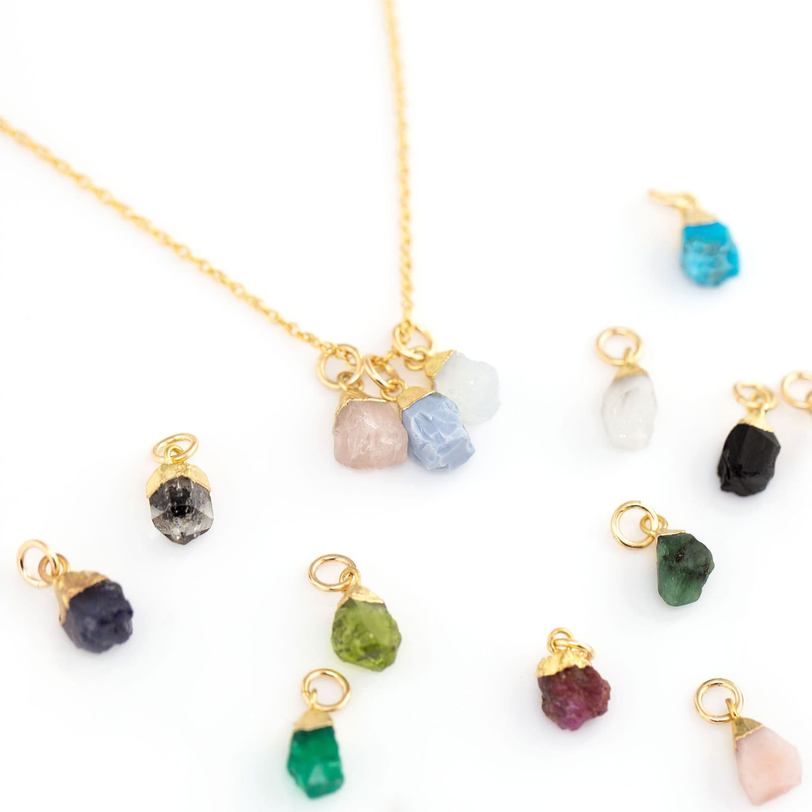 collar con cristales en bruto de capricornio, foto 2